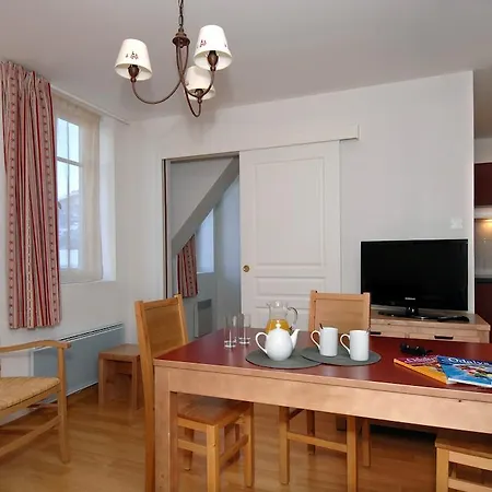 Aparthotel Val De Jade By Actisource 3*